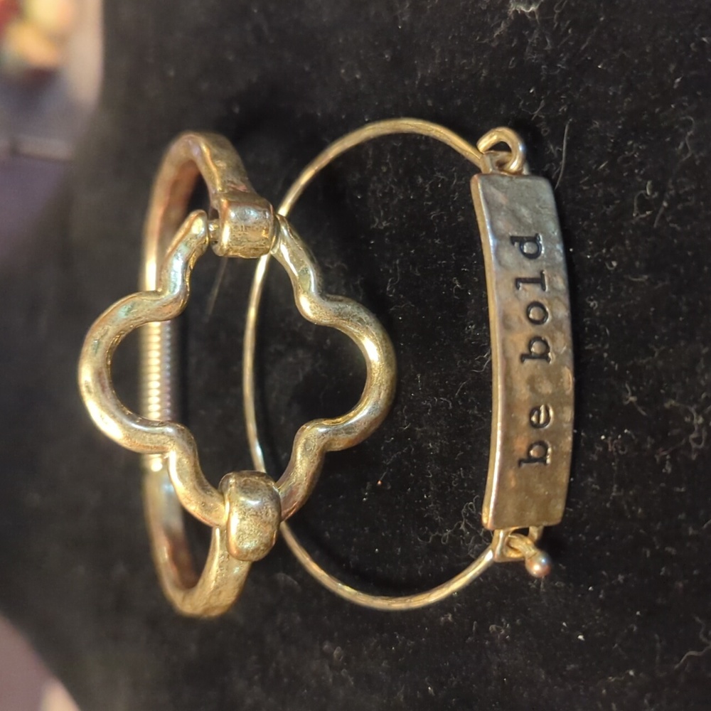 Lot of 2 Bracelets